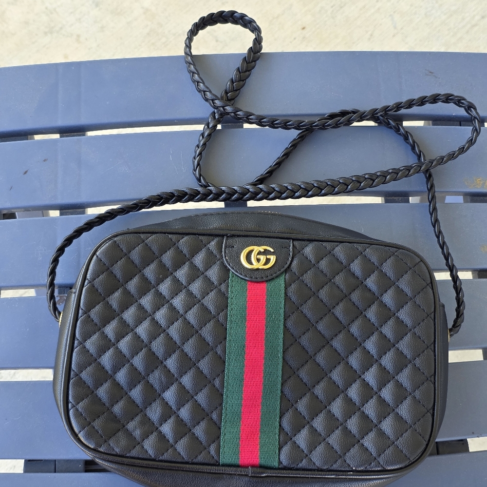 Gucci Black Quilted Cross Body Bag Red Green Striped FLAW Bad Zio - Picture 5 of 13